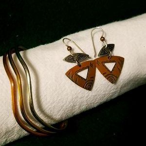 Bracelet and earrings